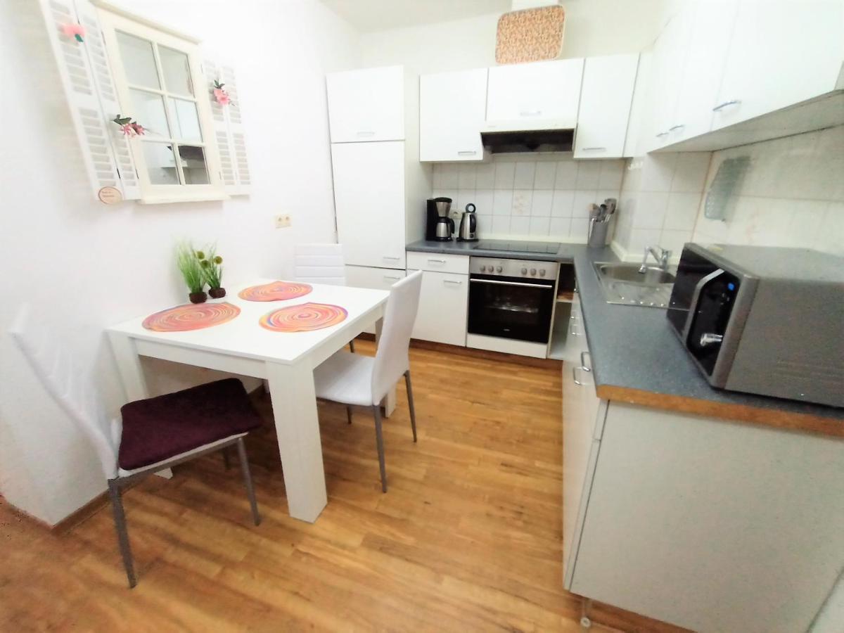 Bodensee Friedrichshafen City Apartment "Lara" Екстер'єр фото